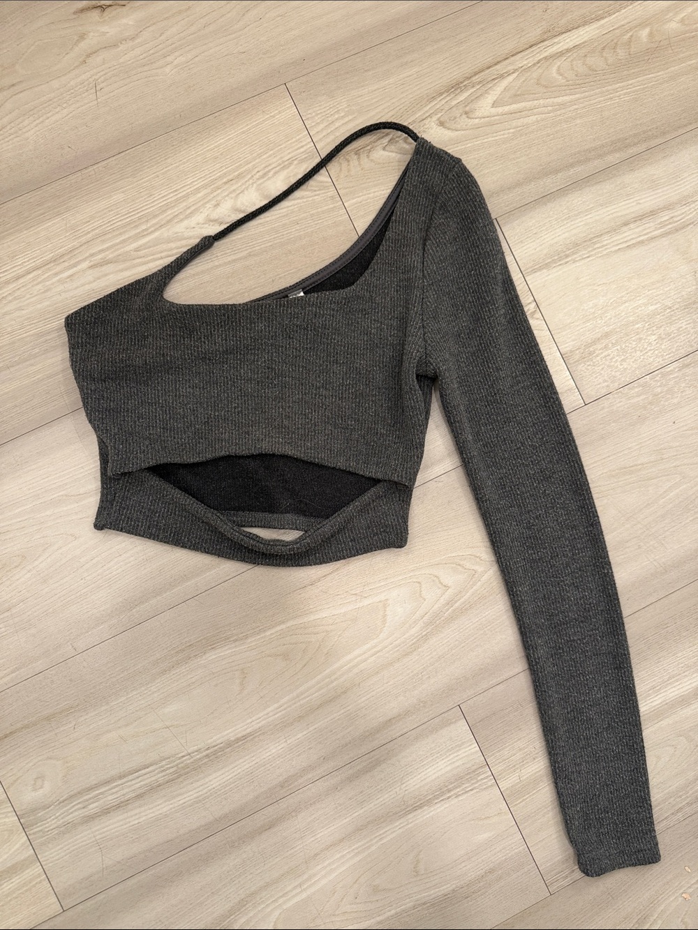 Women’s Asymmetrical Cutout Long Sleeve Top - Charcoal Gray